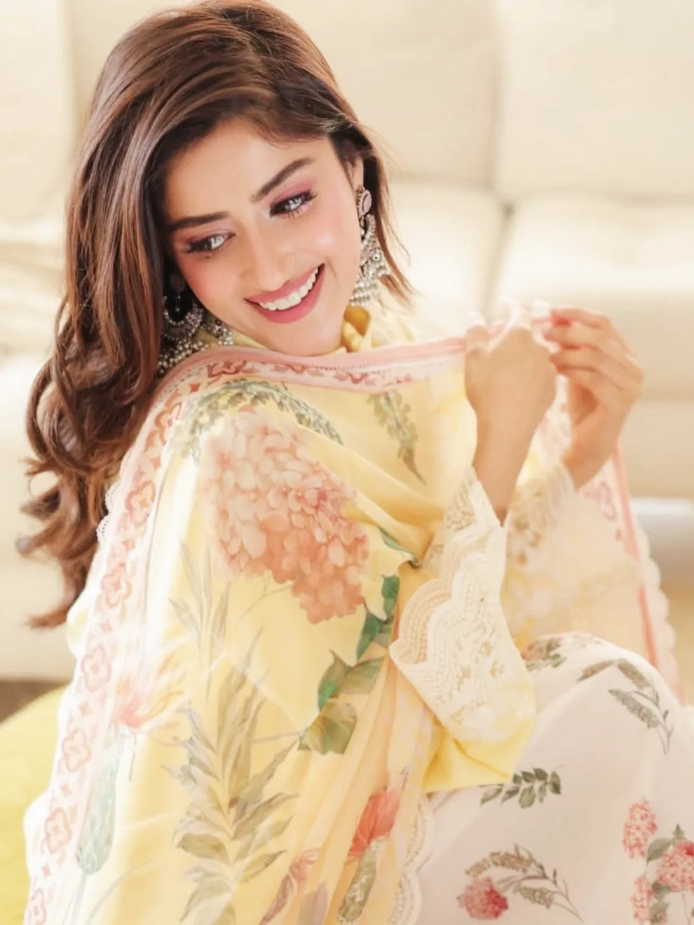Elsaa (Farshi Shalwar)