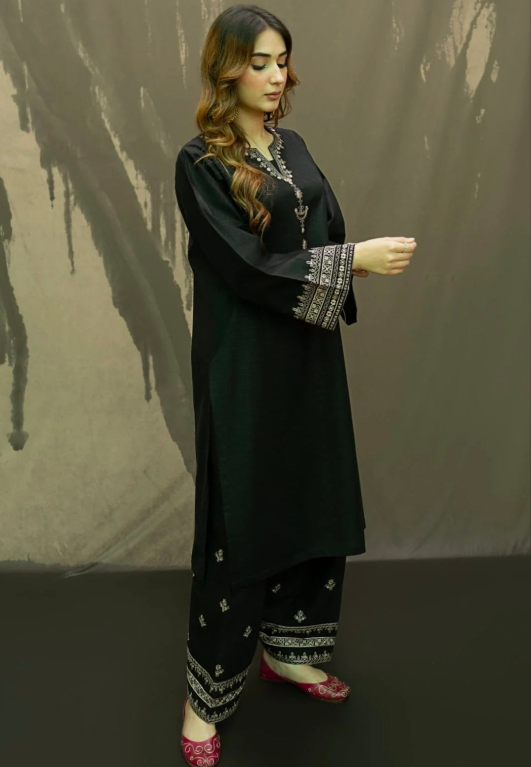 Black Stitched Lawn Embroidery