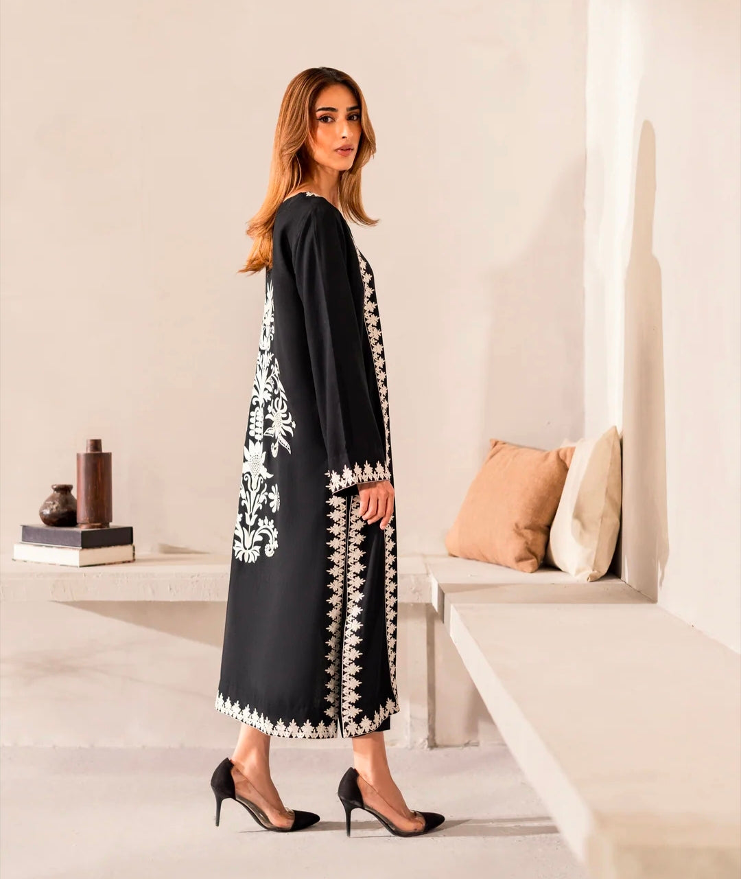 Blackish 3Pcs Embroidery