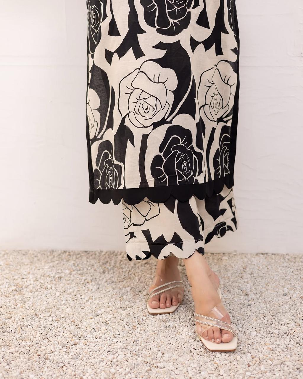 BLACK FLORA LONG LENGTH