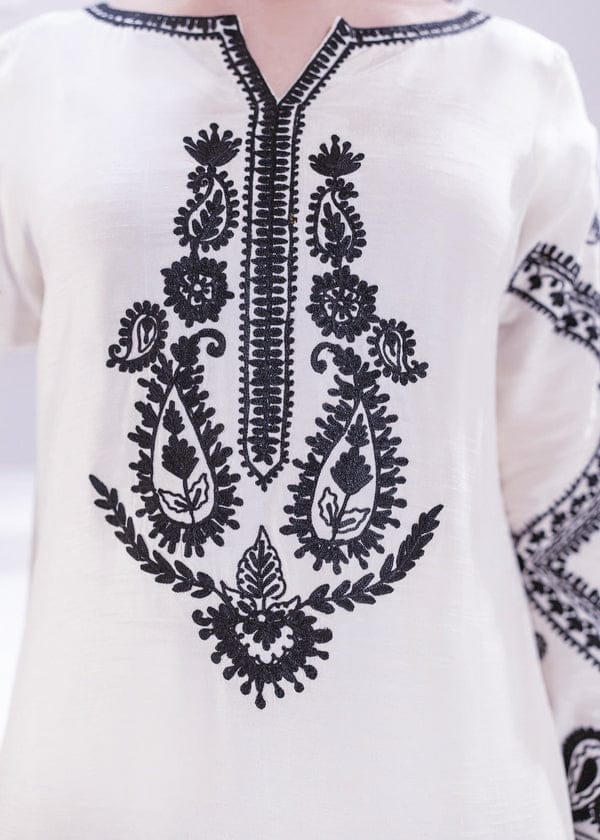 AYRA EMBROIDERY 3PC