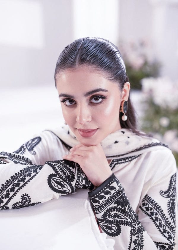 AYRA EMBROIDERY 3PC