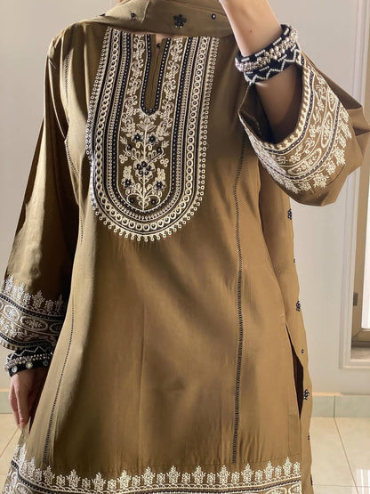 Fari (Farshi Shalwar)