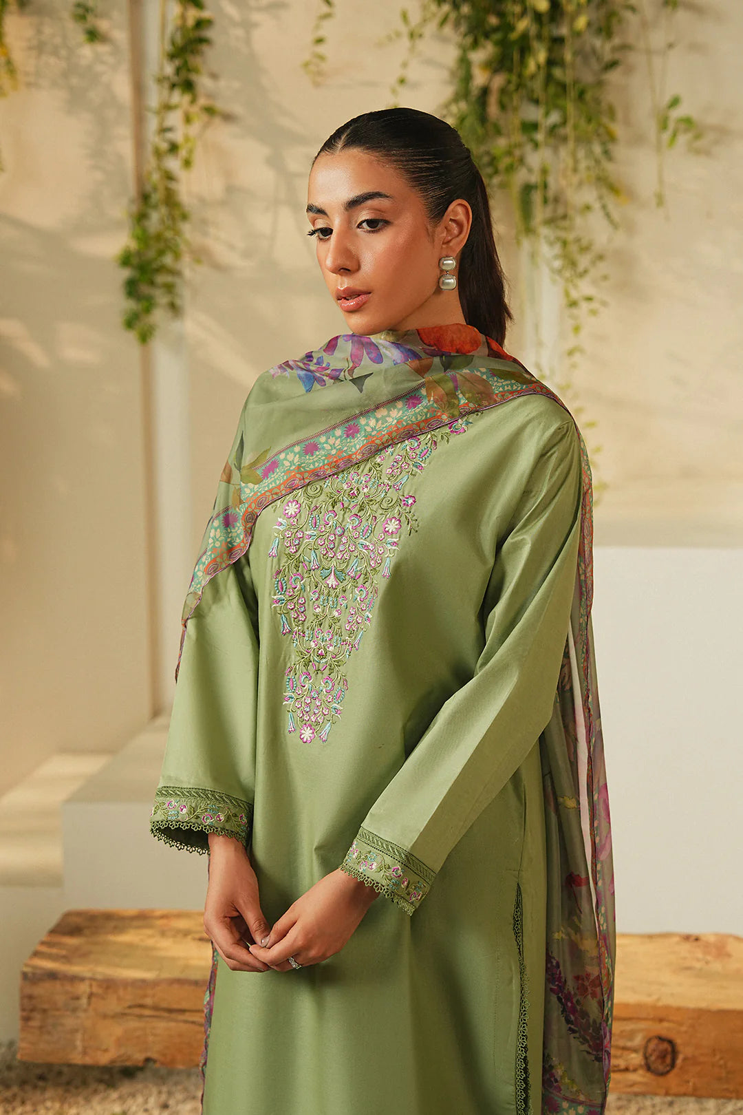 FLARE EMBROIDERY 3PC