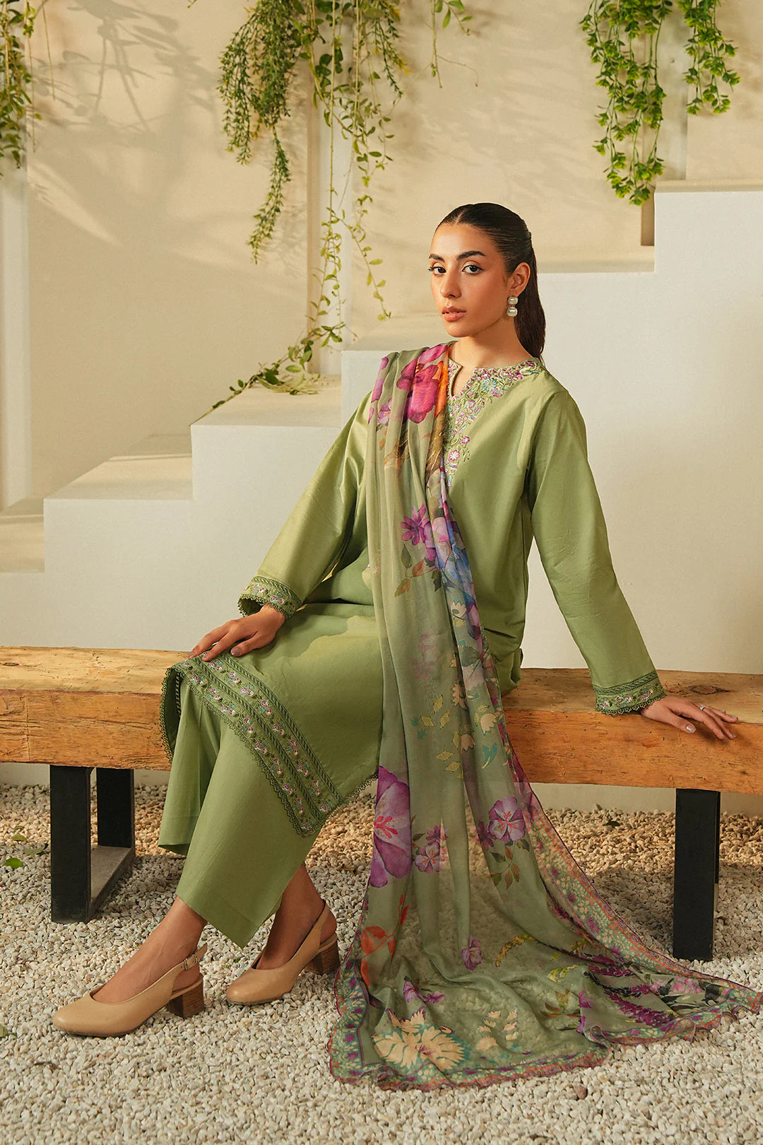 FLARE EMBROIDERY 3PC
