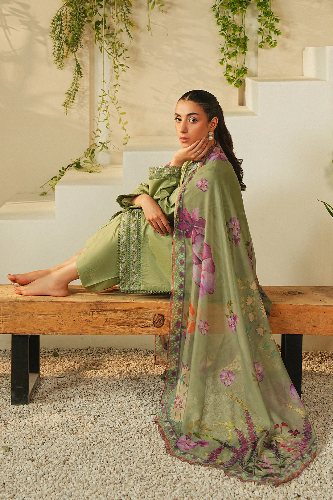 FLARE EMBROIDERY 3PC