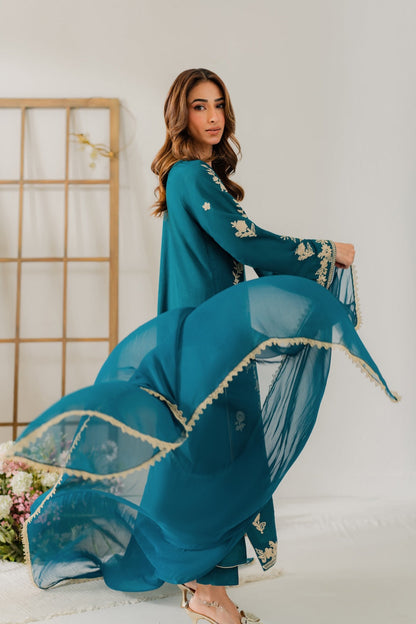 Kaavya 3Pcs Embroidery