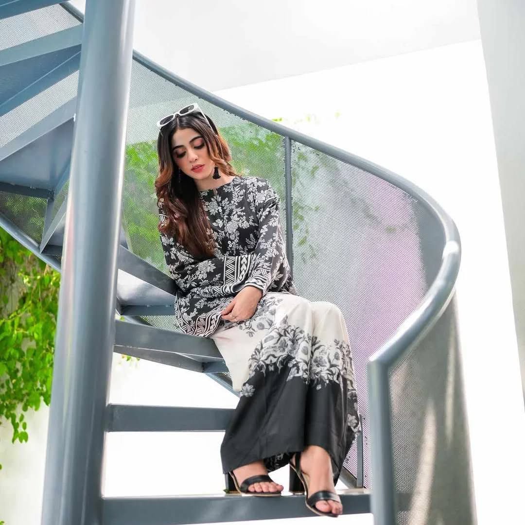 Minal Khan Digital