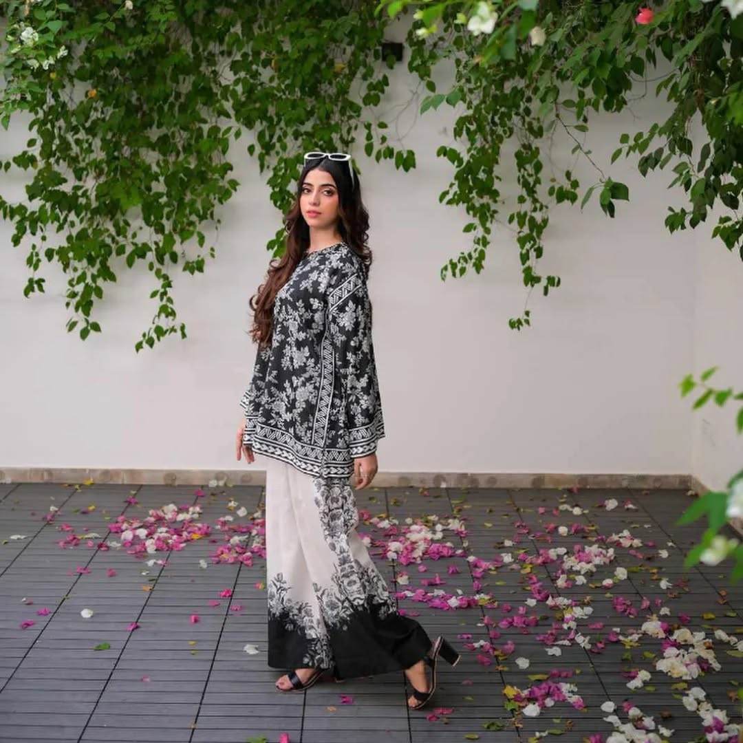 Minal Khan Digital