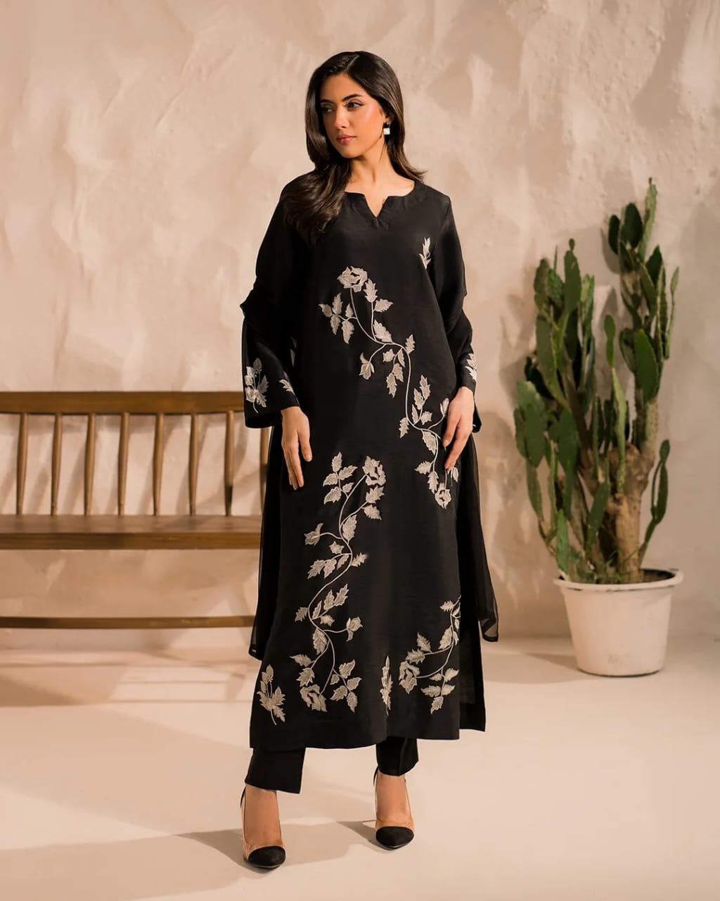 BLOOM EMBROIDERY 3PC