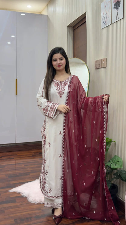 Kaya 3Pcs Embroidery