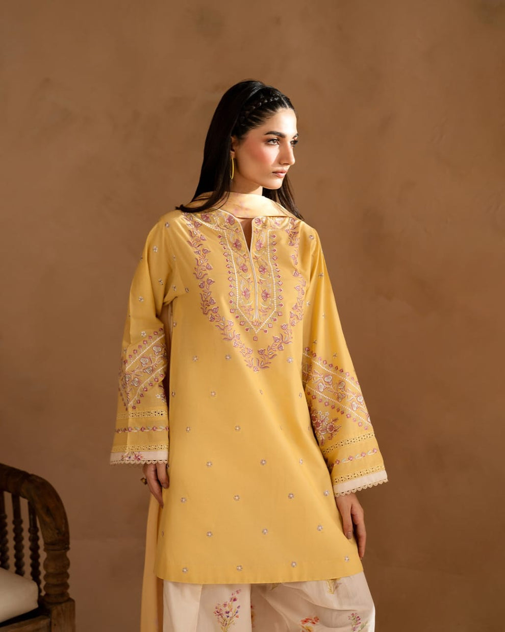 Benish 3pcs (Farshi shalwar)