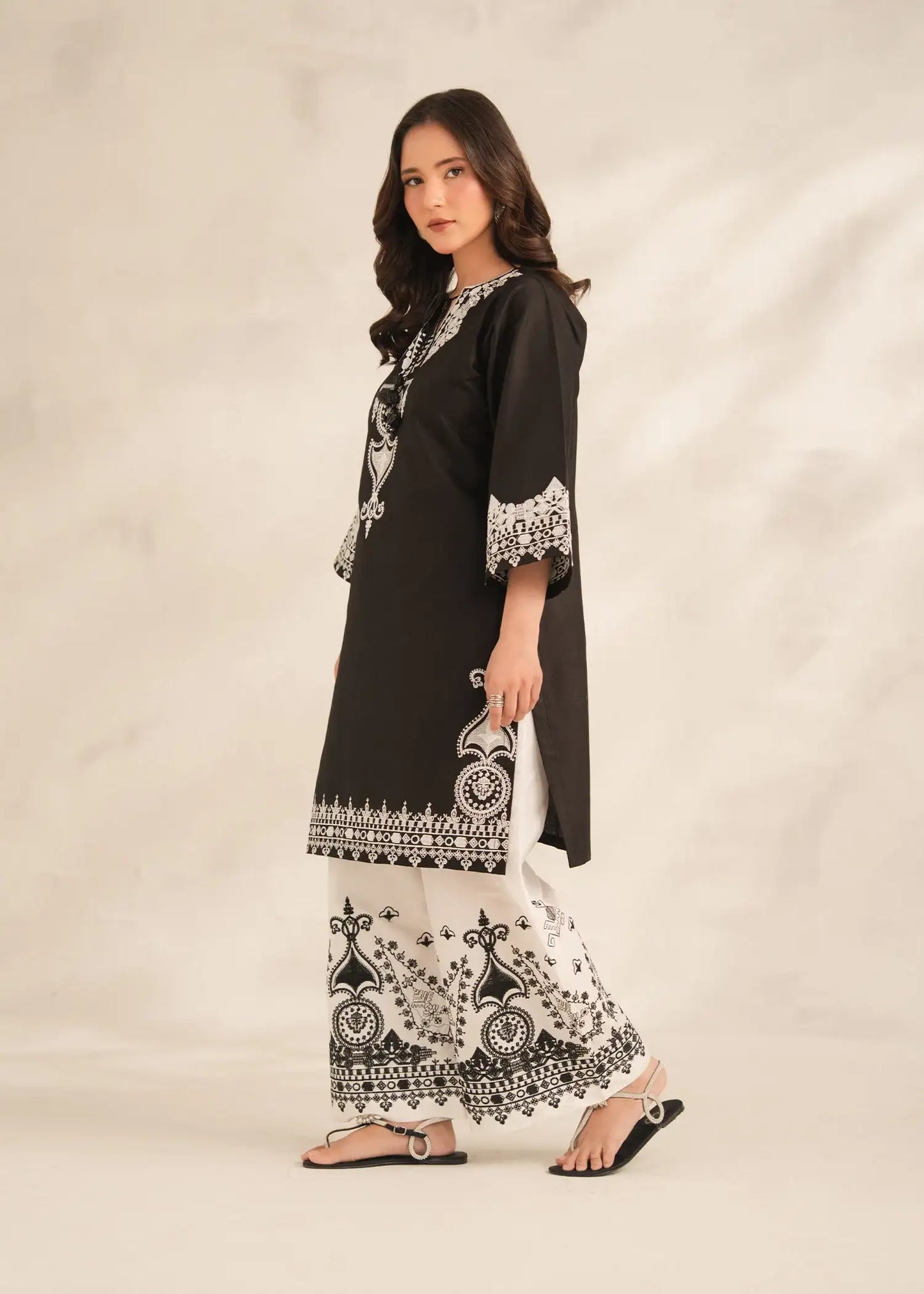 Kiani 2Pcs
