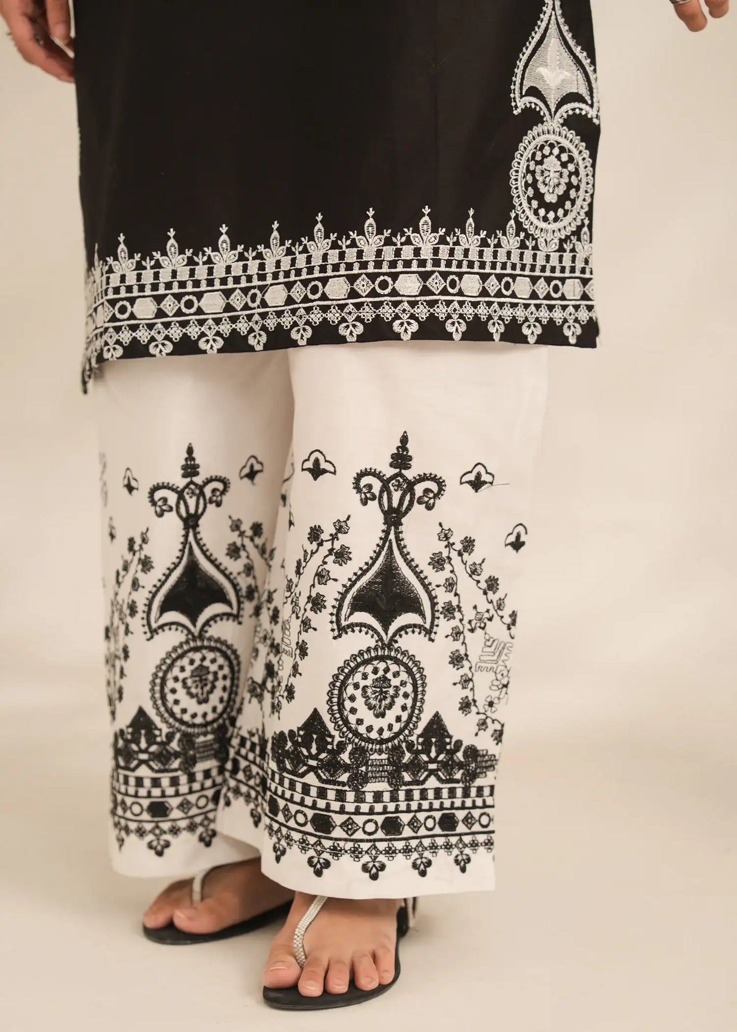 Kiani 2Pcs